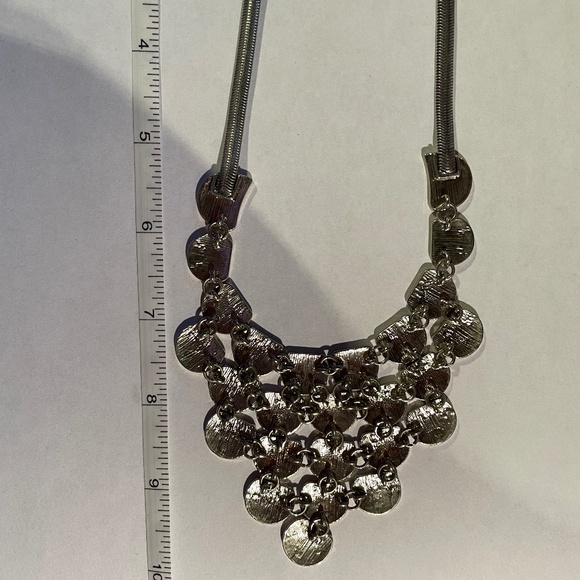 Bib Necklace - Icy Blue - Picture 4 of 7